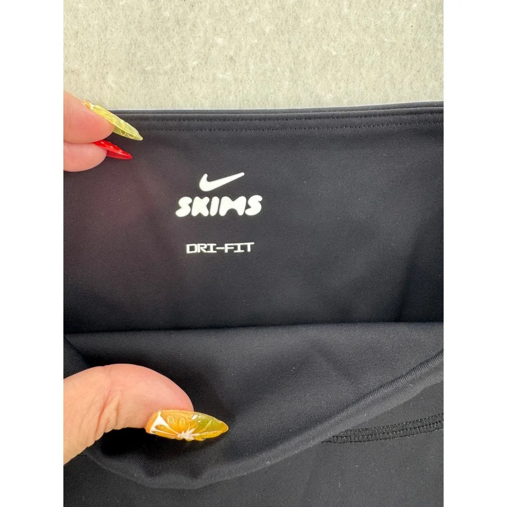 Nike x SKIMS - Dri-FIT High Waisted Matte Leggings - Black - S - Womens